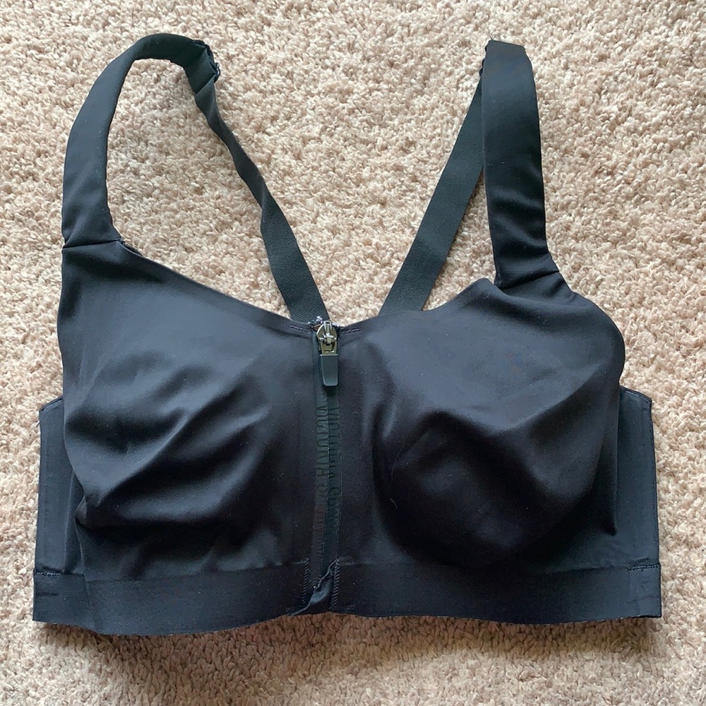 SOLD!!!! Brand new Victoria’s Secret Zip up bra
